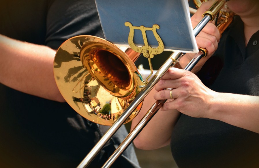 Alat musik tiup Trombone